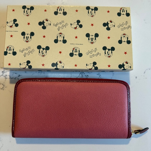 Mickey Mouse Red Long Continental Wallet - Picture 2 of 3